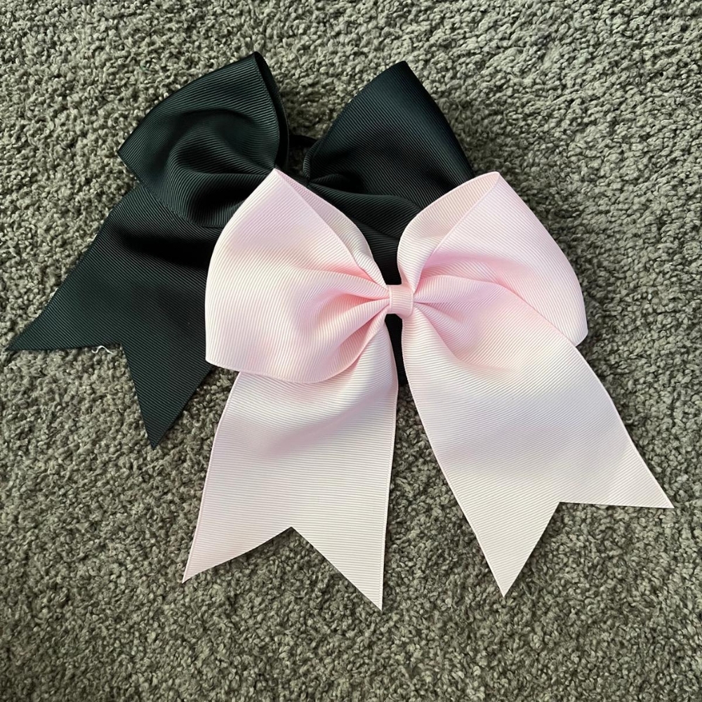 Pink and black bows